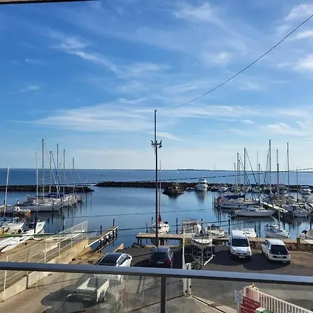 De L'artiste * Marseillan (Herault)