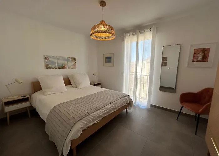 De L'artiste By Avecoeur Apartment